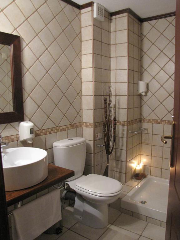 Hotel Mirovoli Мілеай Номер фото