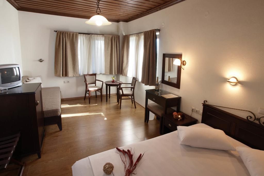 Hotel Mirovoli Мілеай Екстер'єр фото